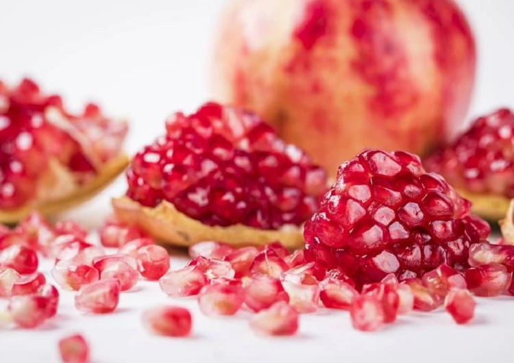 pomegranate seeds pomegranate seeds